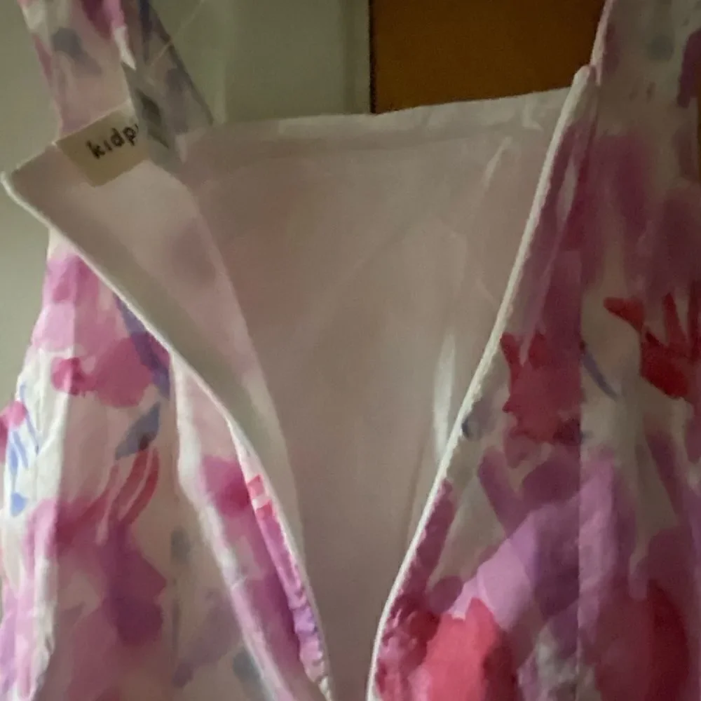 N/A girls sleeveless